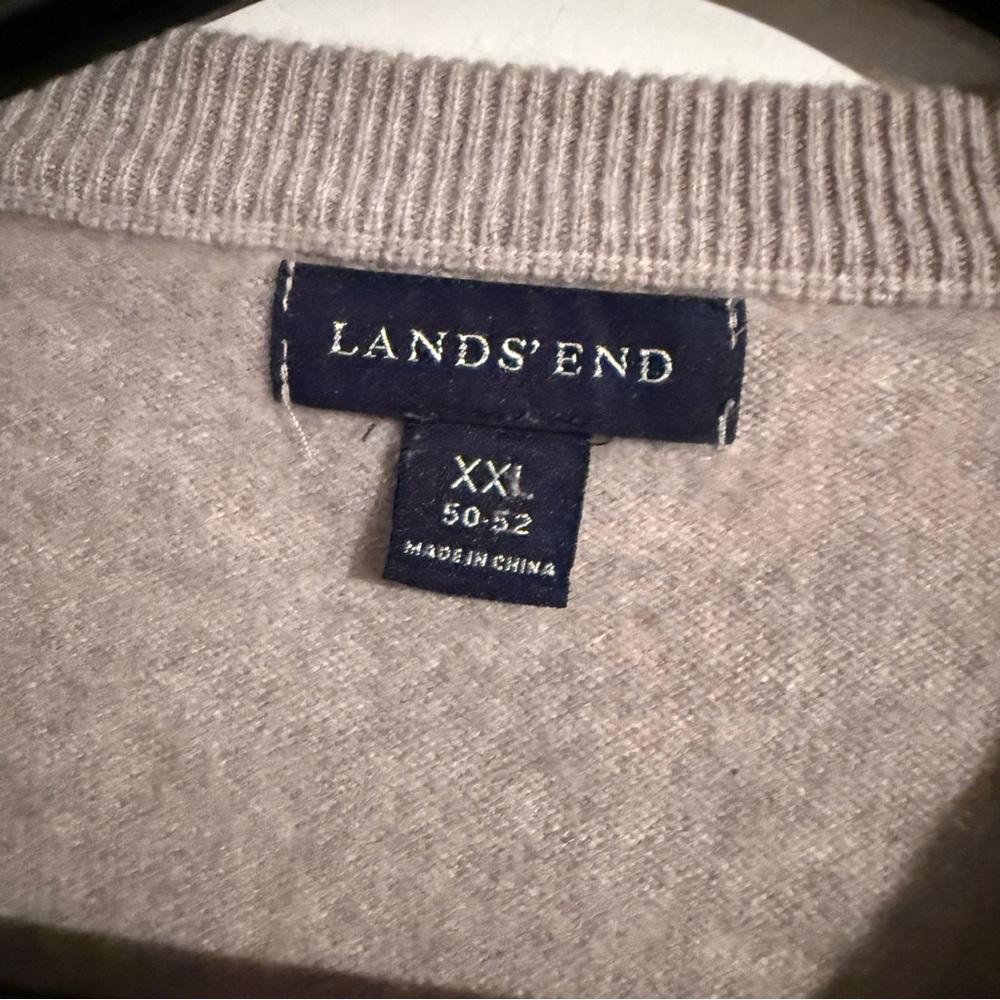 Lands' End Men's V-Neck Sweater Vest in Light Gray - Picture 4 of 4